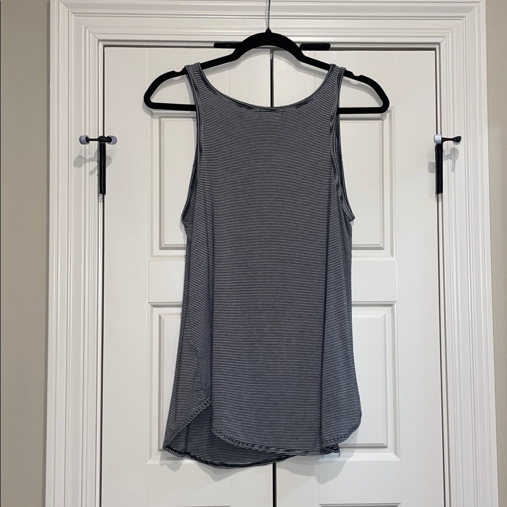 Old Navy Black and White Striped Tank Top - Picture 4 of 4